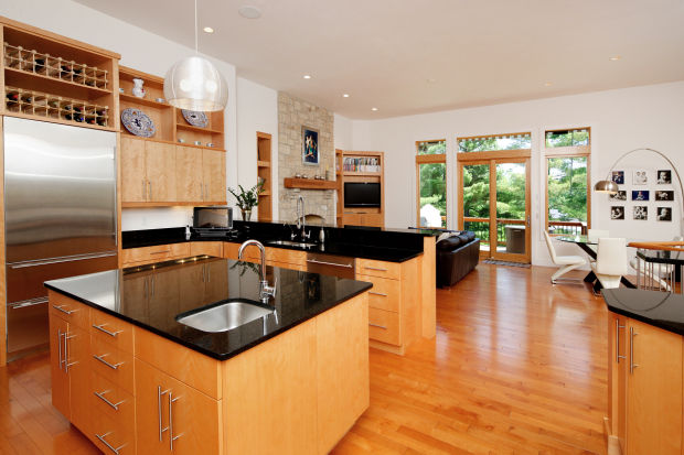Woodmark1804KT2.jpg